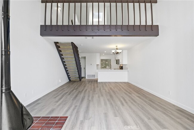 Building Photo - 80 Lakepines-