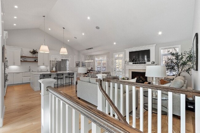 Building Photo - 57 Old Brook Rd