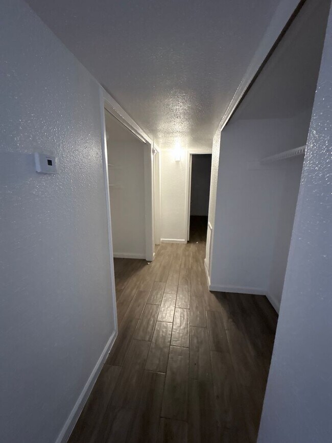 Building Photo - 2 BR 2 BA Condo - Downstairs