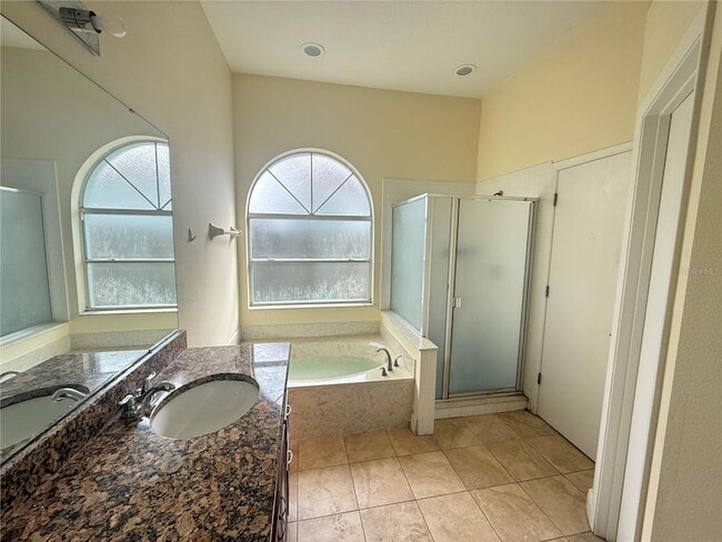 Building Photo - 2073 River Park Blvd