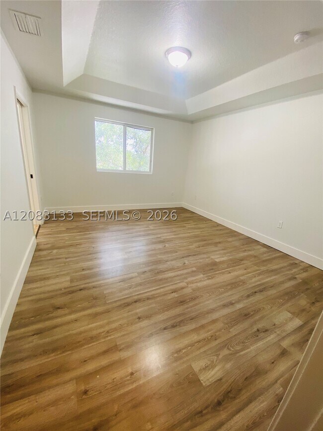 Building Photo - 21401 NW 13th Ct