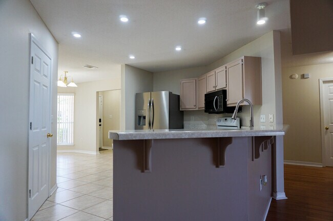 Building Photo - 5128 Whitehurst Ln