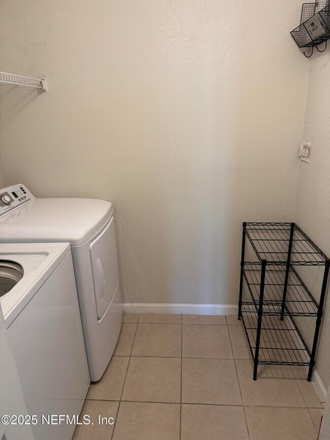 Building Photo - 8550 Touchton Rd