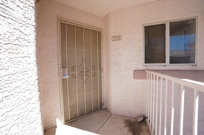 Building Photo - 4555 E Sahara Ave