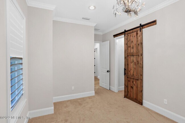 Building Photo - Gorgeous 5 bedroom/ 3 bathroom cottage home in Palencia for rent!