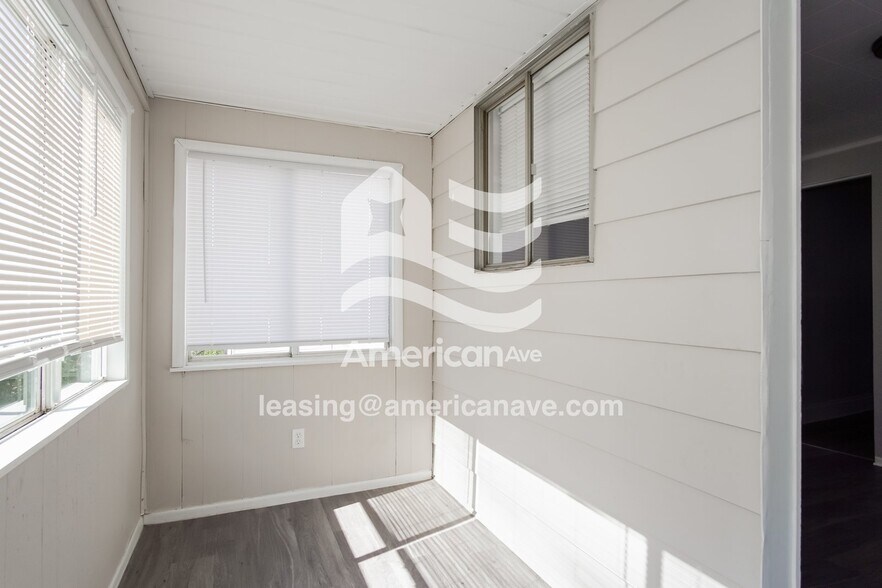 Building Photo - 1410 Linden St