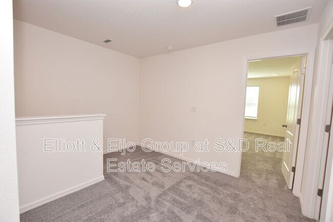 Building Photo - 3901 Academia Ave