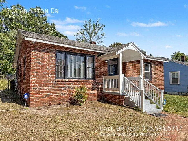 Building Photo - 703 Abington Dr