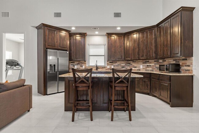 Building Photo - 479 Brown Rd