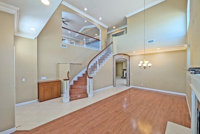 Building Photo - 17801 Powell Pl