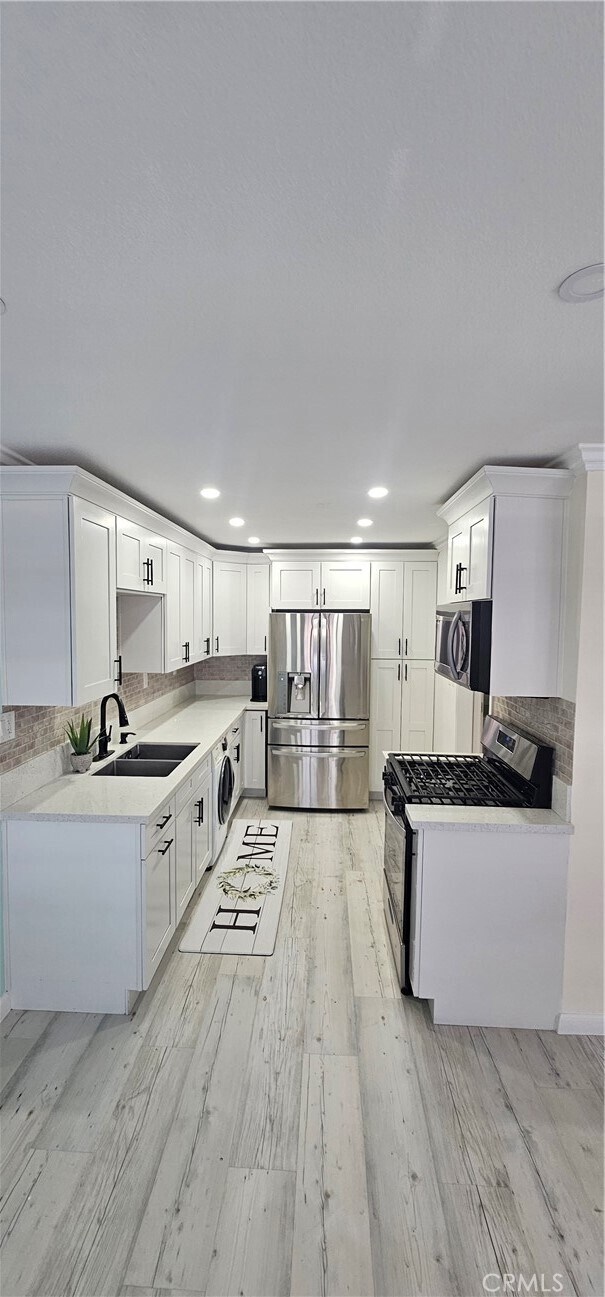 Building Photo - 2255 Cahuilla St