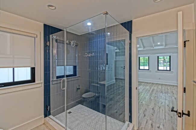 Building Photo - Completely Remodeled, Custom 3BR2BA Home w/ Spacious Floorplan, Amazing Indoor/Outdoor Space, Gat...