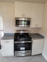 Building Photo - 1410 santa monica