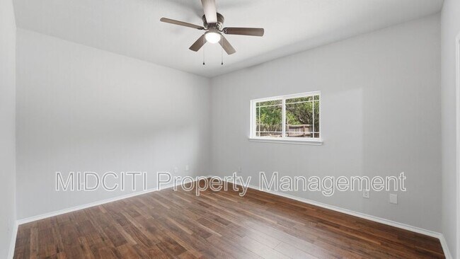 Building Photo - 1035 Cedar Grove Trail