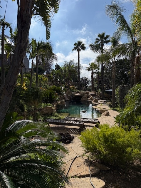 Building Photo - 24690 W Saddle Peak Rd