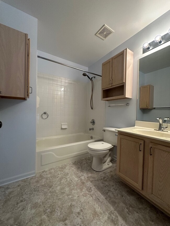 Building Photo - 2577 Warm Springs Ln