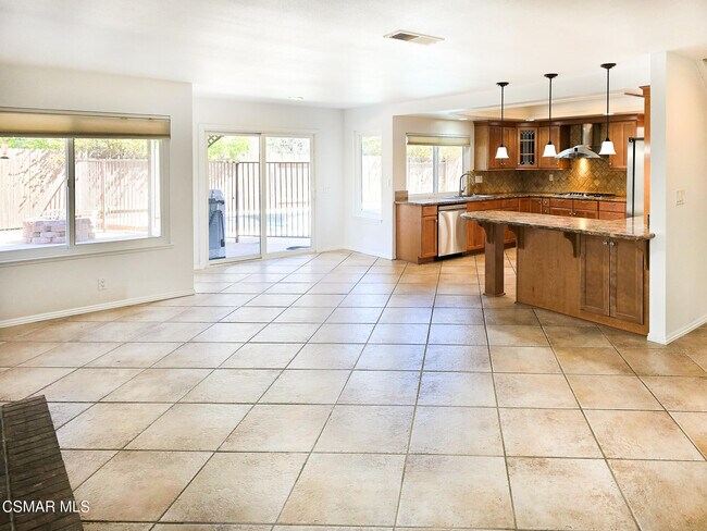 Building Photo - 2831 Shirley Dr