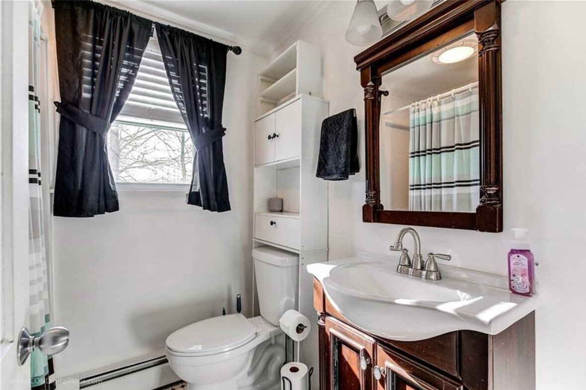 Building Photo - 29 Sherwood Rd