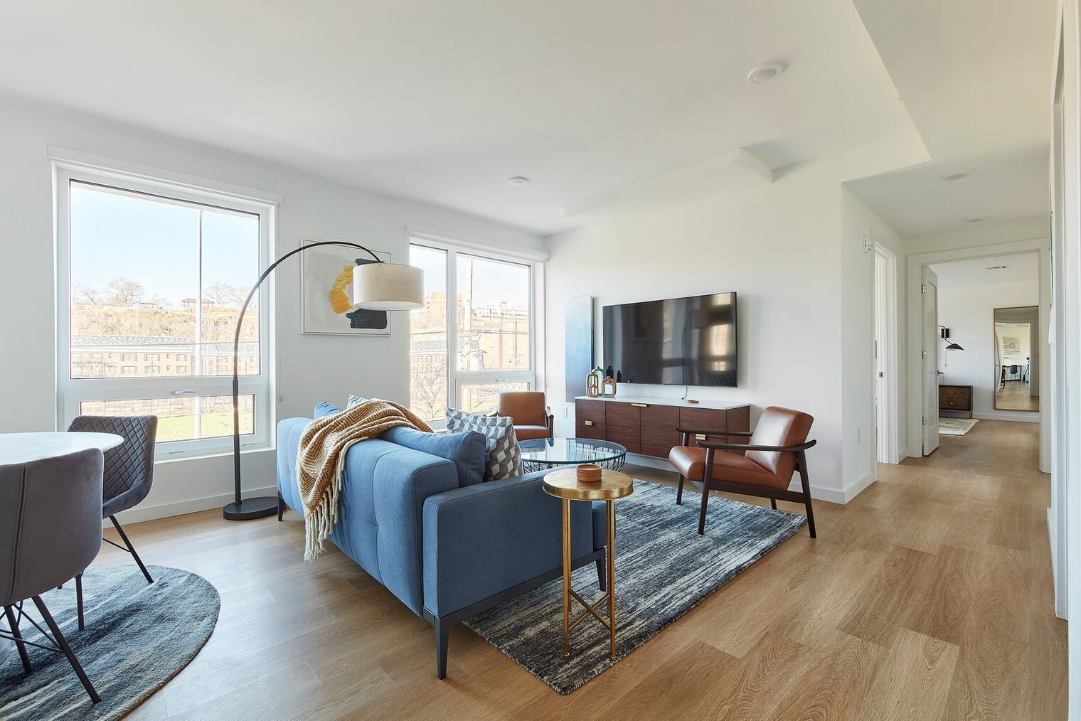 Building Photo - 1b Marshall Dr