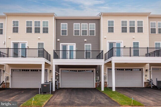 Building Photo - 14534 Alsace Ln