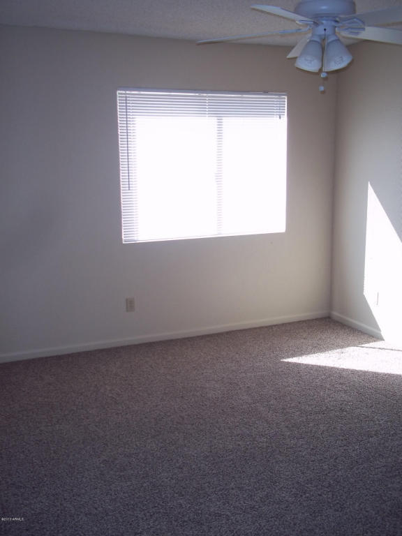 Building Photo - 2 Bedroom Condo in Great South Phoenix Location!
