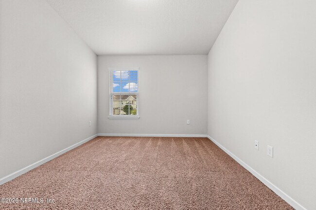 Building Photo - 6791 Roundleaf Dr