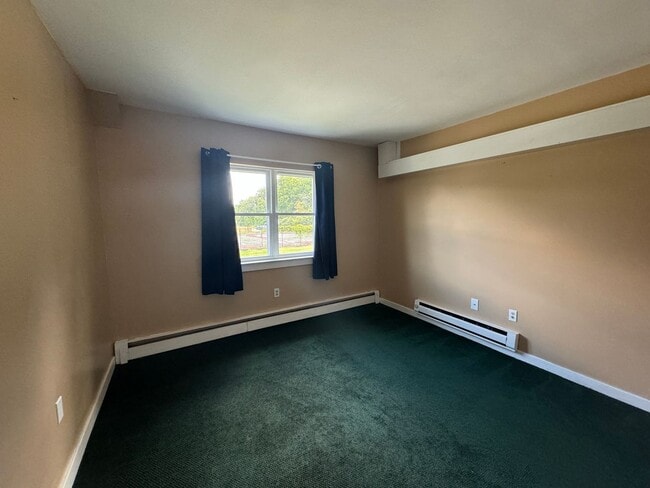 Building Photo - Spacious 3-Bedroom 3 Bath Condo on Ascutney Mountain – Nature at Your Doorstep