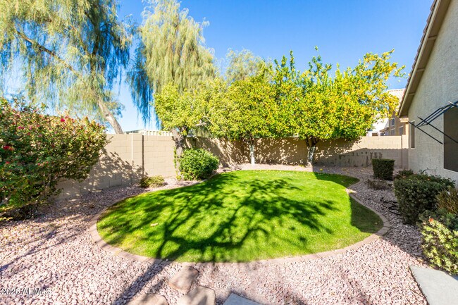 Building Photo - 18624 N 2nd Ave