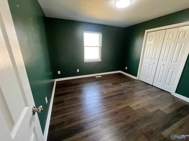 Building Photo - 132 Mandy Dr