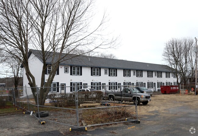 Building Photo - Howard Canal View Apartments