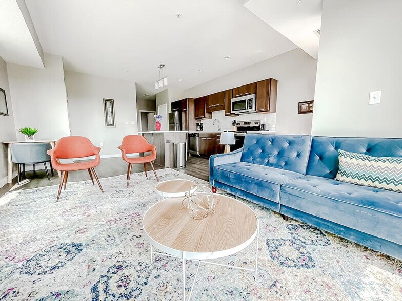 Primary Photo - 1400 Walnut St