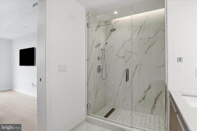 Building Photo - 1201 N Royal St