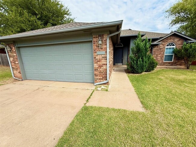 Building Photo - 2509 Arbor Dr