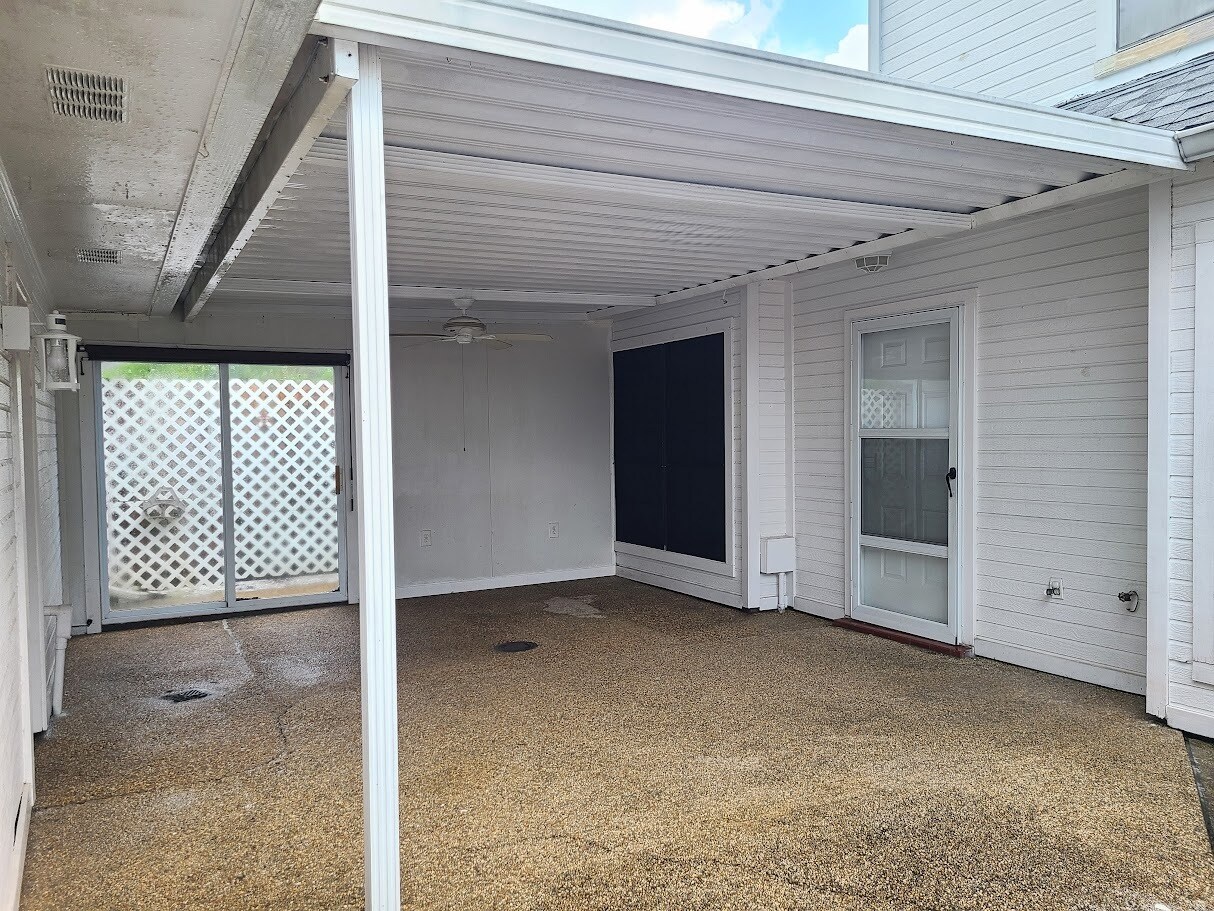 Oversized private patio - 12439 Coursey Blvd