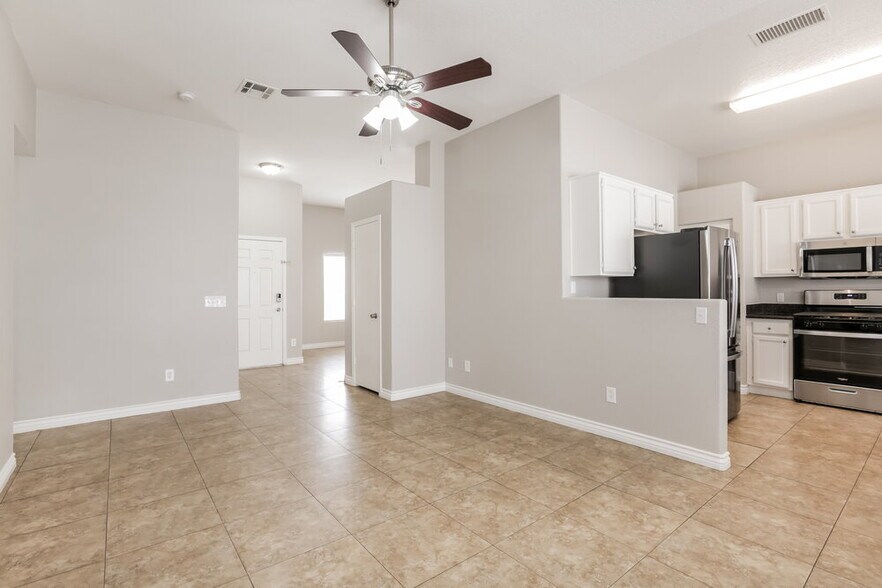 Building Photo - 2018 Annbriar Ave