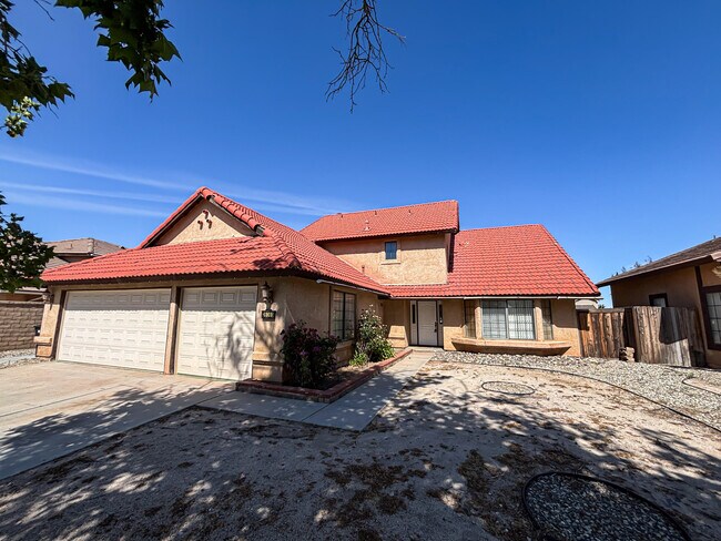 Primary Photo - 39360 Longhorn Ct