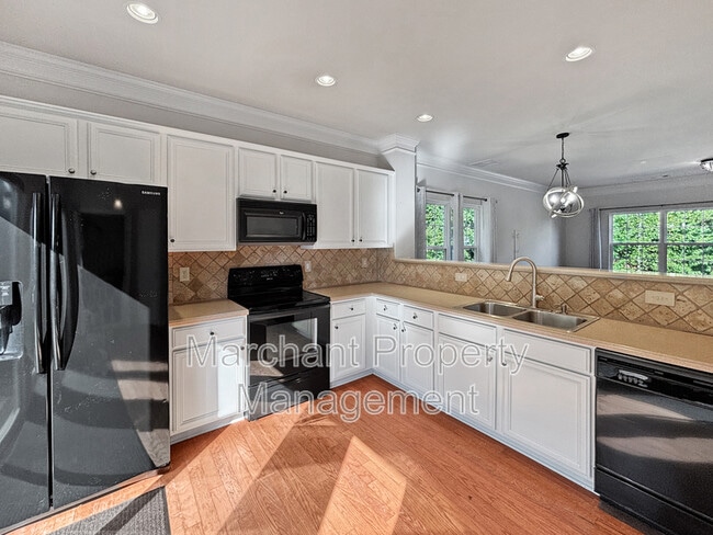 Building Photo - 311 Pampas Ct