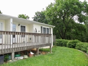 Building Photo - East Asheville Duplex