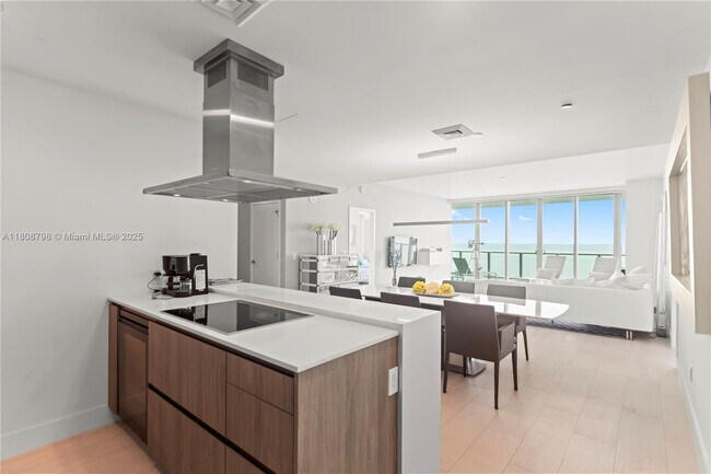 Building Photo - 350 Ocean Dr