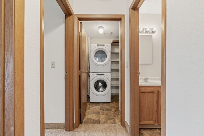 Floorplan - Jordan Creek and Mills