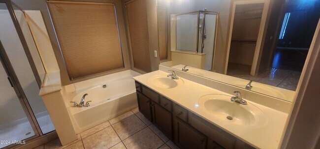 Building Photo - 20608 N 74th Ln