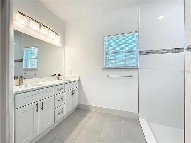 Building Photo - 9301 N Akola Way