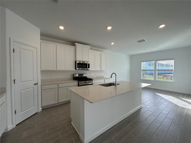 Building Photo - 12419 NW 139th Dr
