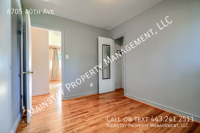 Building Photo - 6705 40th Ave