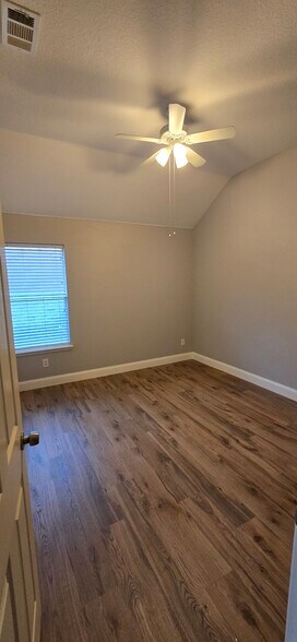 Building Photo - 10309 Fawn Meadow Ct