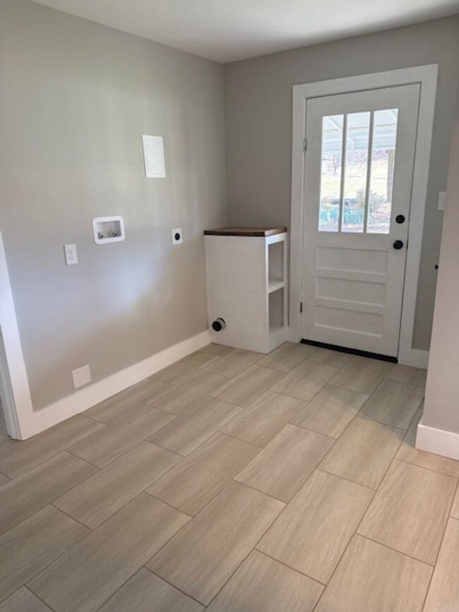 Building Photo - GORGEOUS FARMHOUSE