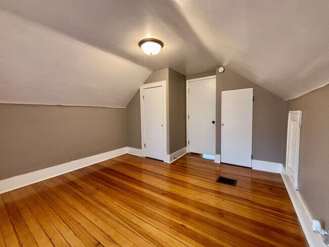 Building Photo - 4120 Orchard Ave