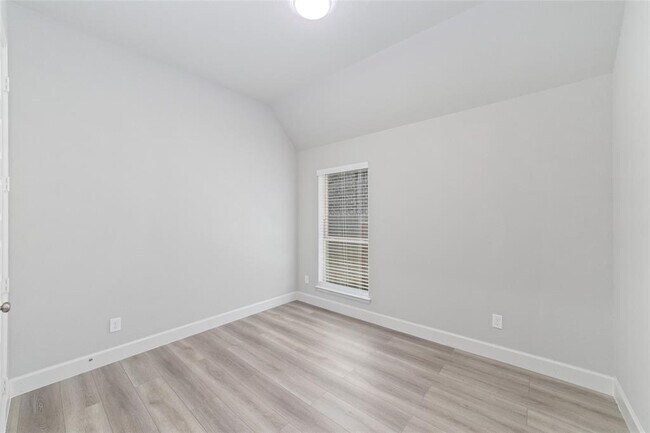Building Photo - 18402 Ingliston ln