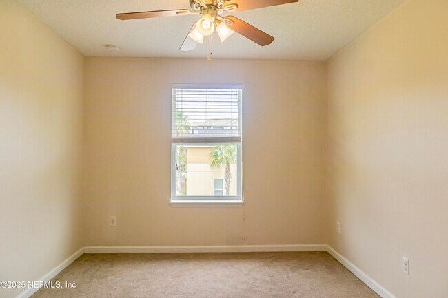 Building Photo - 4220 Plantation Oaks Blvd