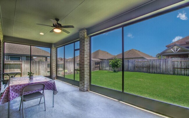 Building Photo - 10838 Bouldin Creek